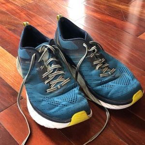 Hola Arahi 3 Running Shoes